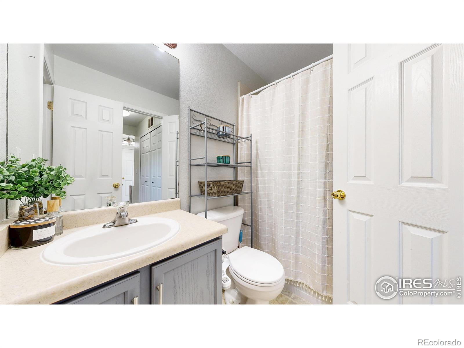 MLS Image #12 for 2593  mesa springs view,colorado springs, Colorado