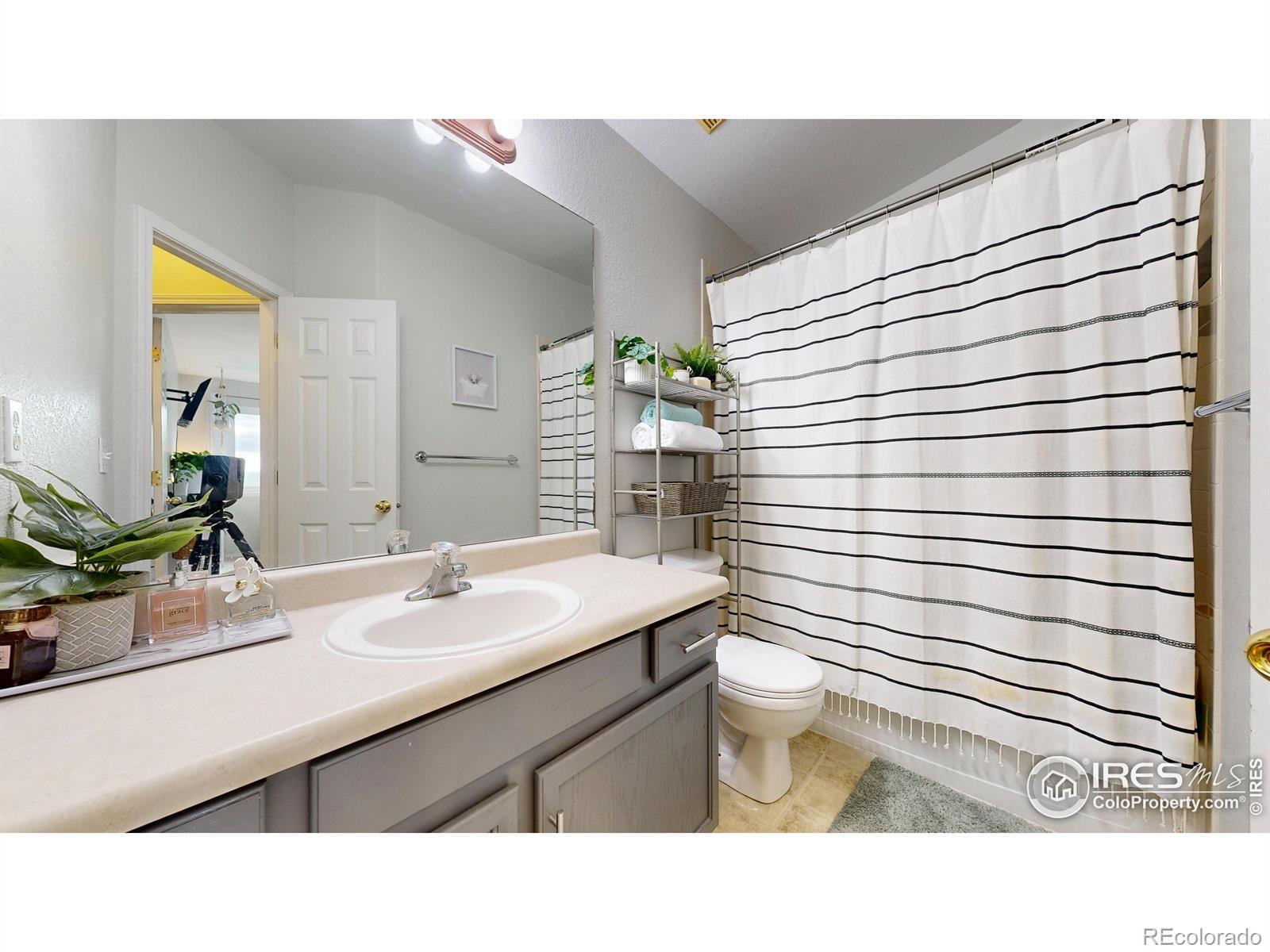 MLS Image #17 for 2593  mesa springs view,colorado springs, Colorado