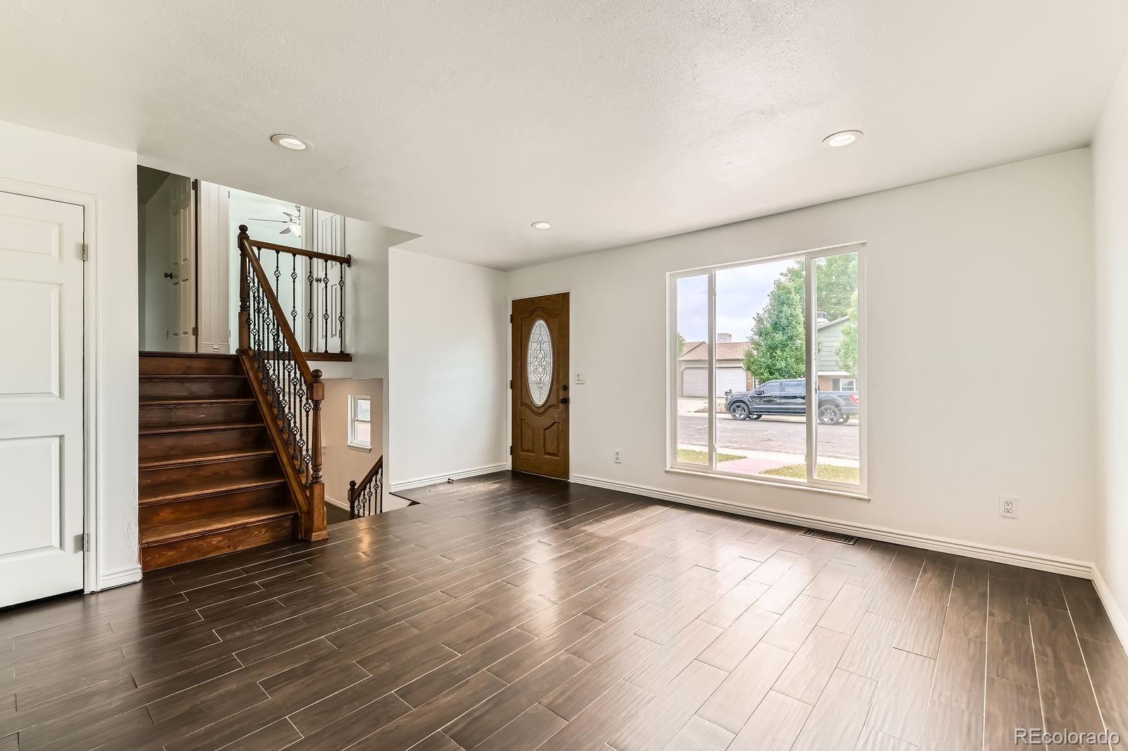 MLS Image #3 for 10979  grange creek drive,thornton, Colorado