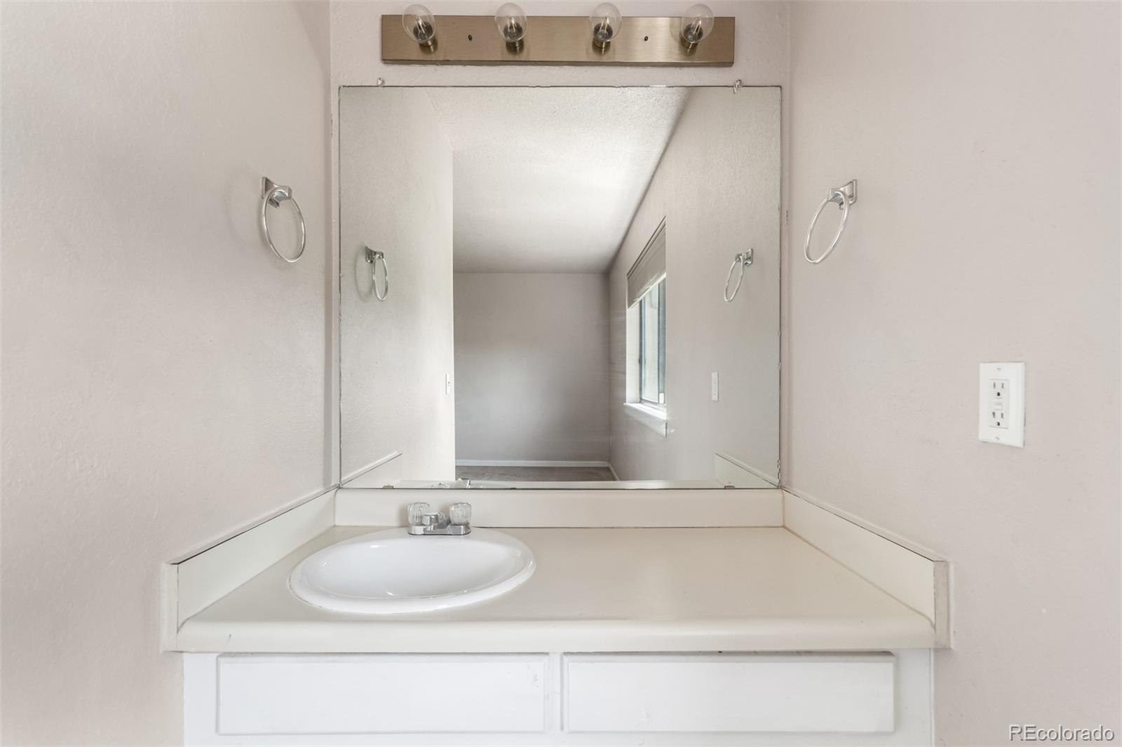 MLS Image #13 for 14255 e montana circle,aurora, Colorado