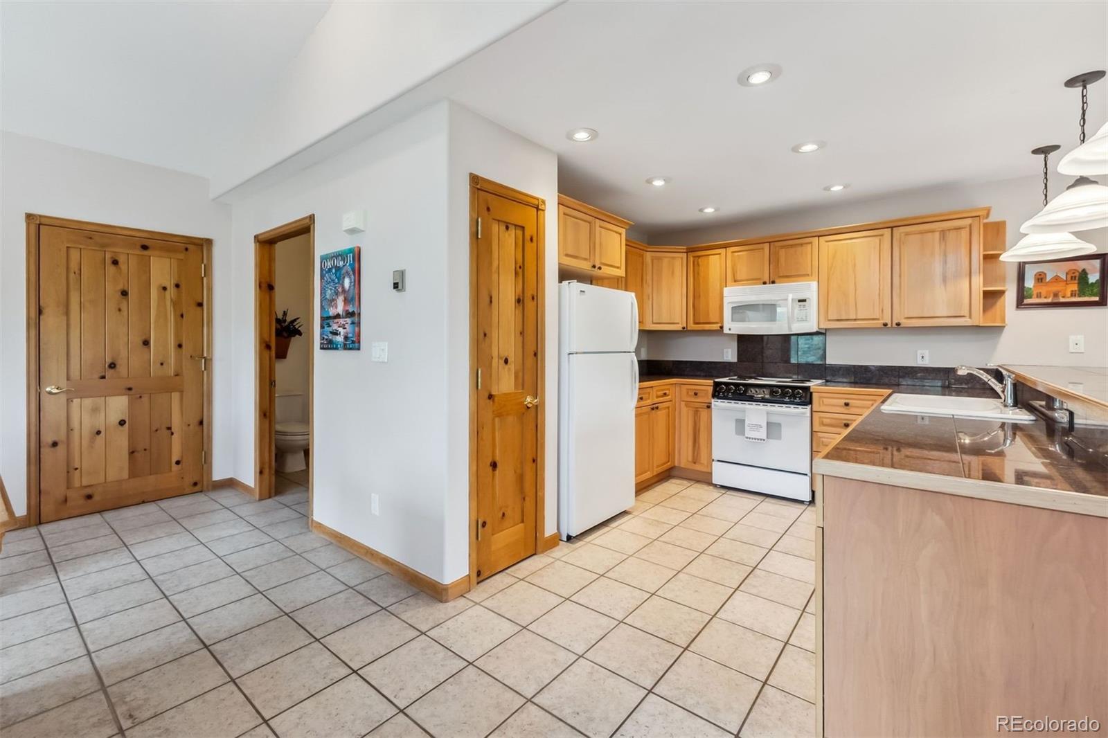 MLS Image #10 for 129  lookout ridge drive,dillon, Colorado