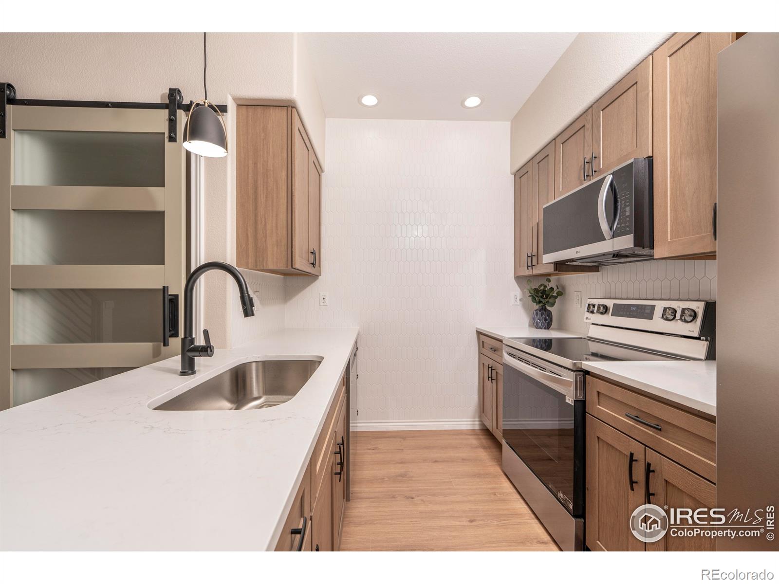 MLS Image #4 for 829  kane drive,longmont, Colorado
