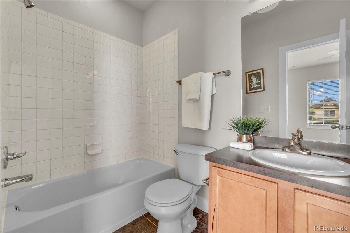 MLS Image #38 for 3372  central park boulevard,denver, Colorado