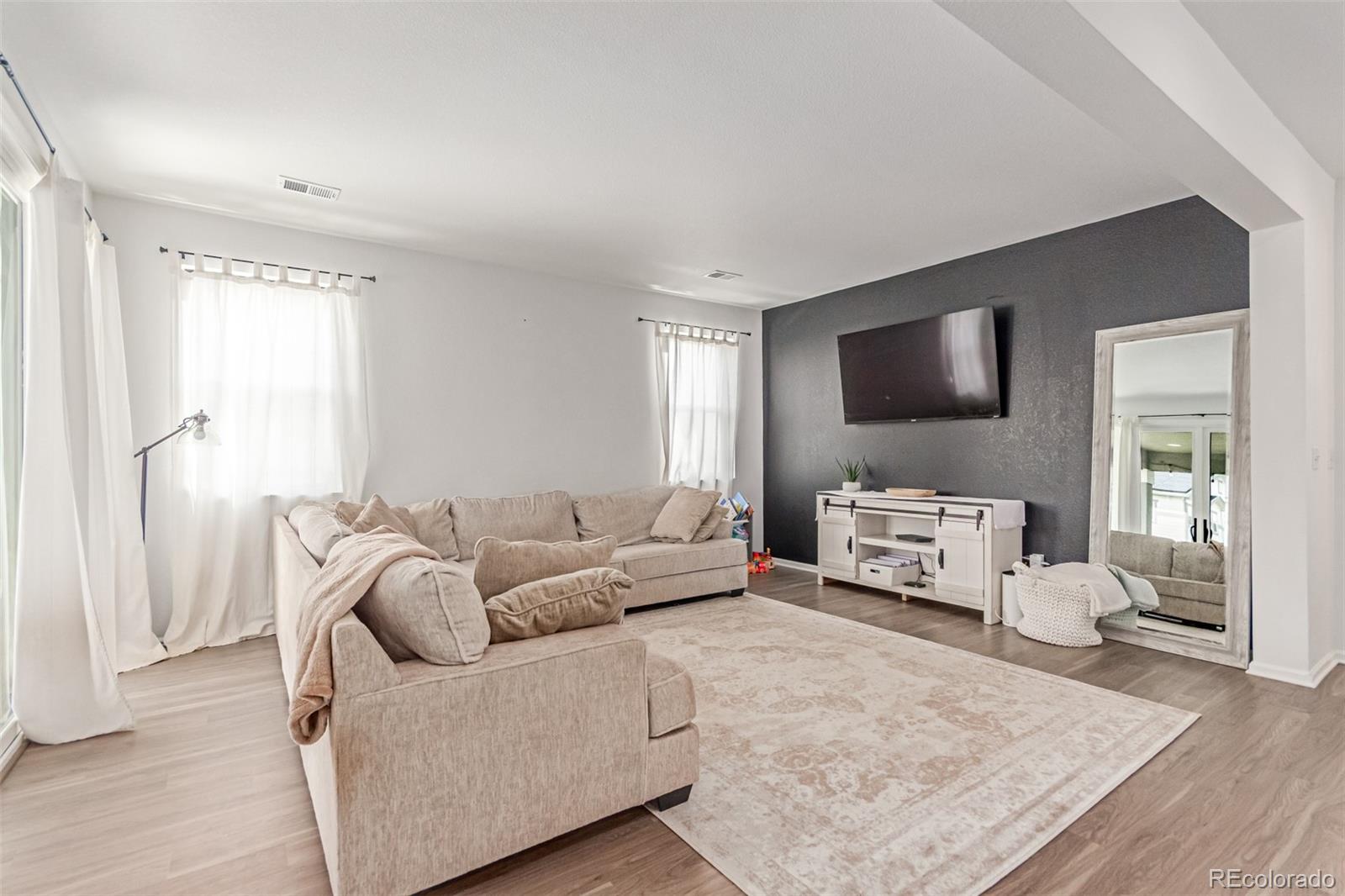 MLS Image #2 for 9862  reunion parkway,commerce city, Colorado