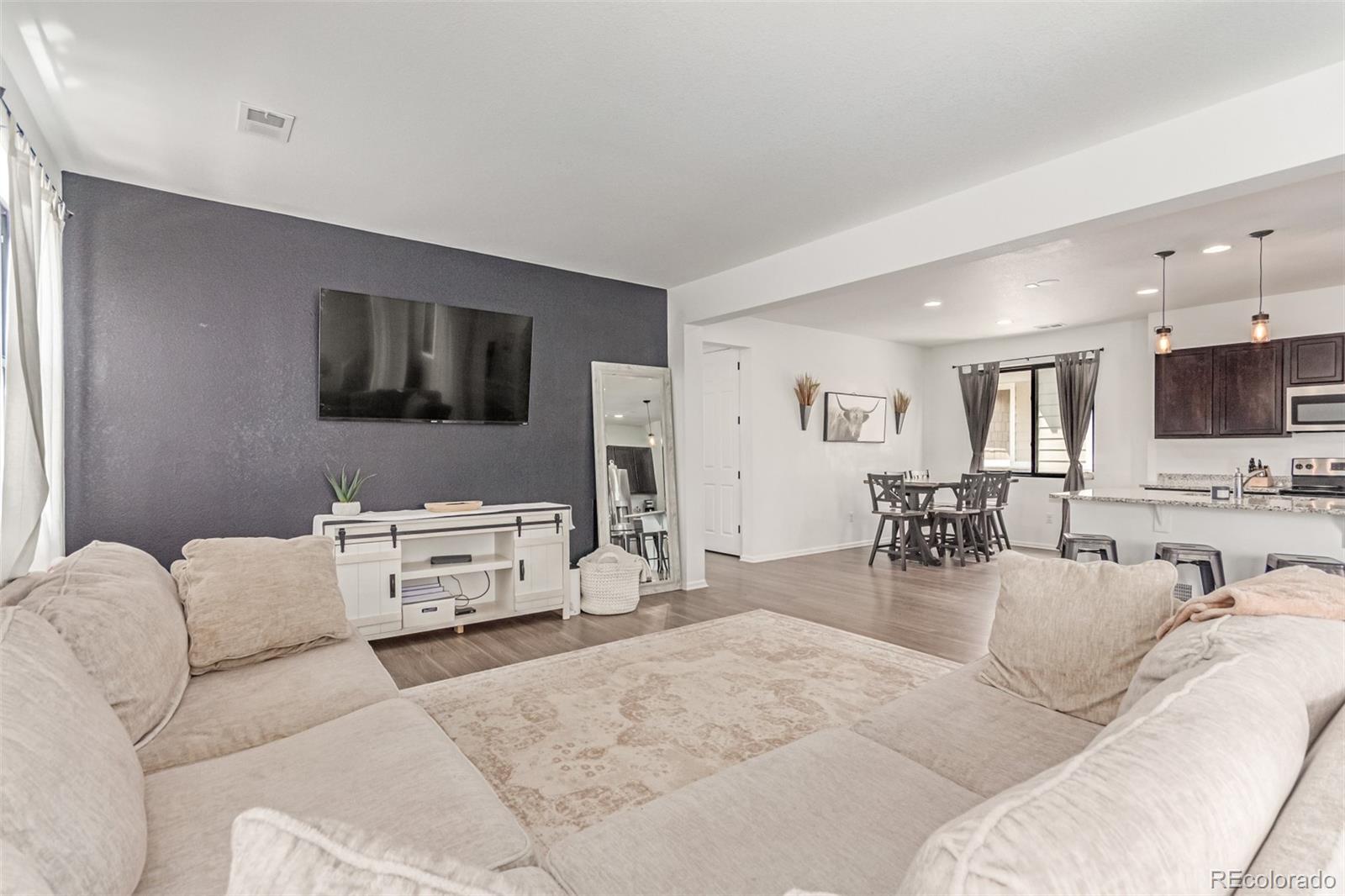 MLS Image #4 for 9862  reunion parkway,commerce city, Colorado