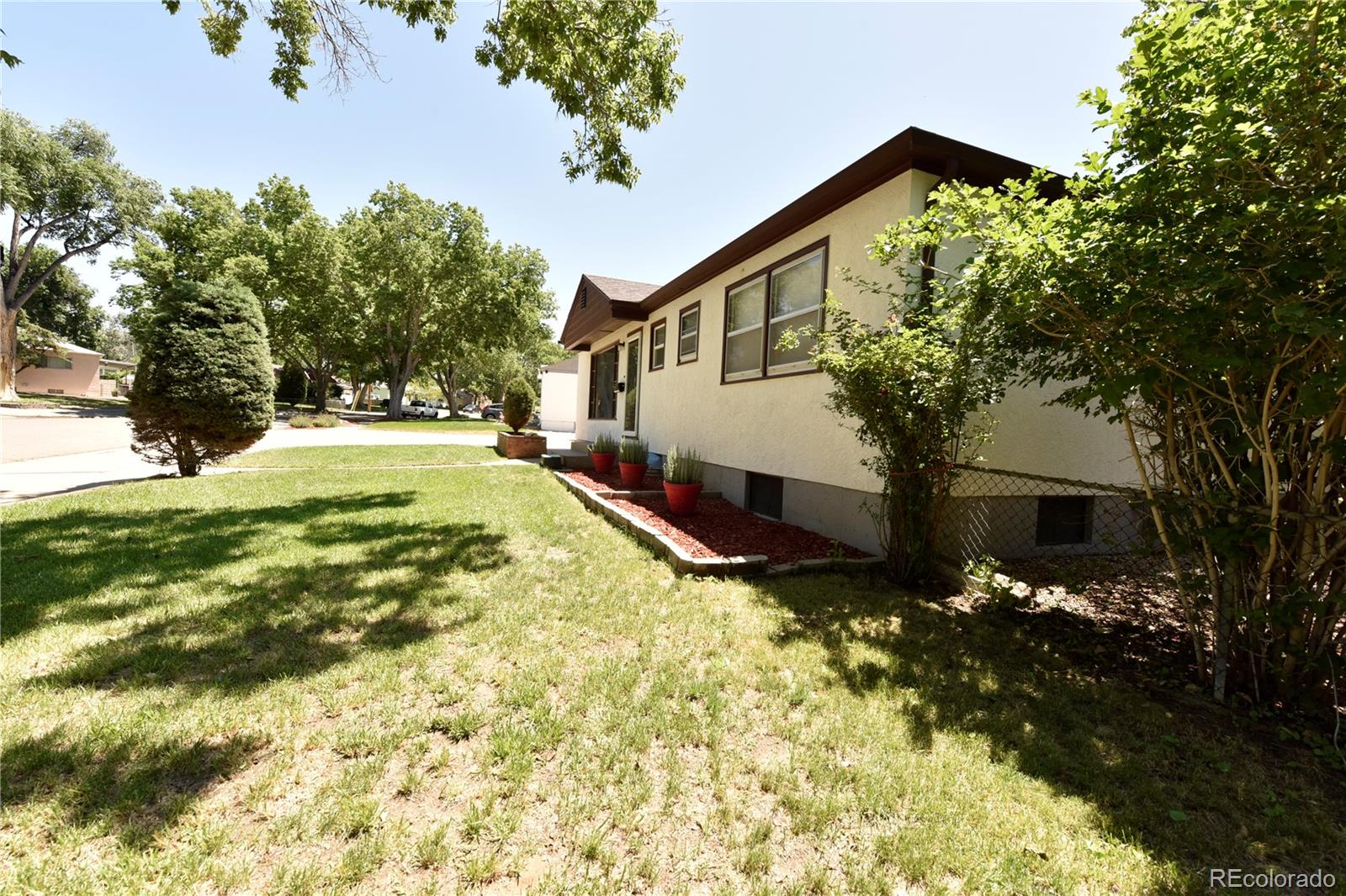 MLS Image #2 for 1120  horseshoe drive,pueblo, Colorado
