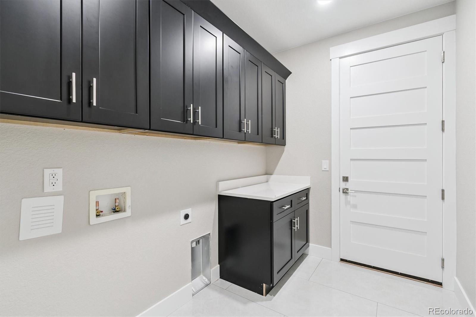 MLS Image #18 for 2990  juliet court,strasburg, Colorado