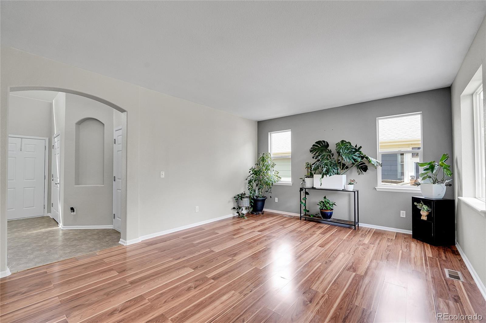 MLS Image #6 for 10748  troy street,commerce city, Colorado