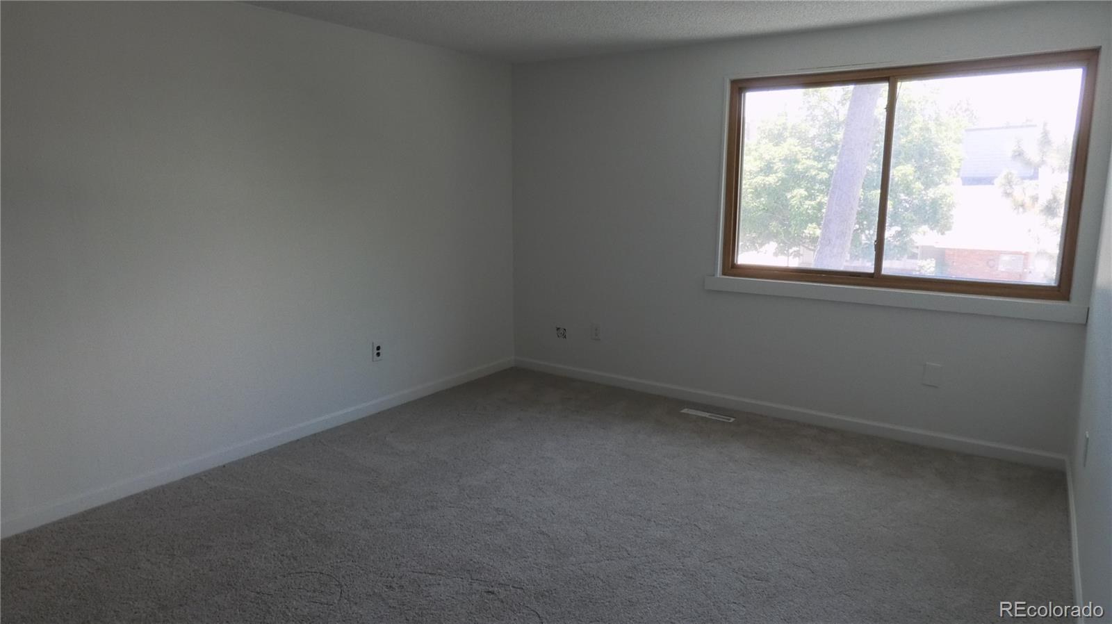 MLS Image #11 for 12256 e bates circle,aurora, Colorado