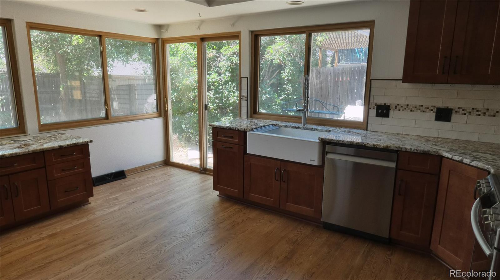MLS Image #5 for 12256 e bates circle,aurora, Colorado