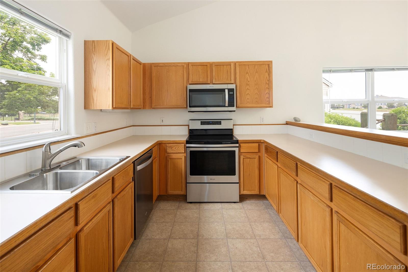MLS Image #13 for 15555 e 40th avenue 36,denver, Colorado