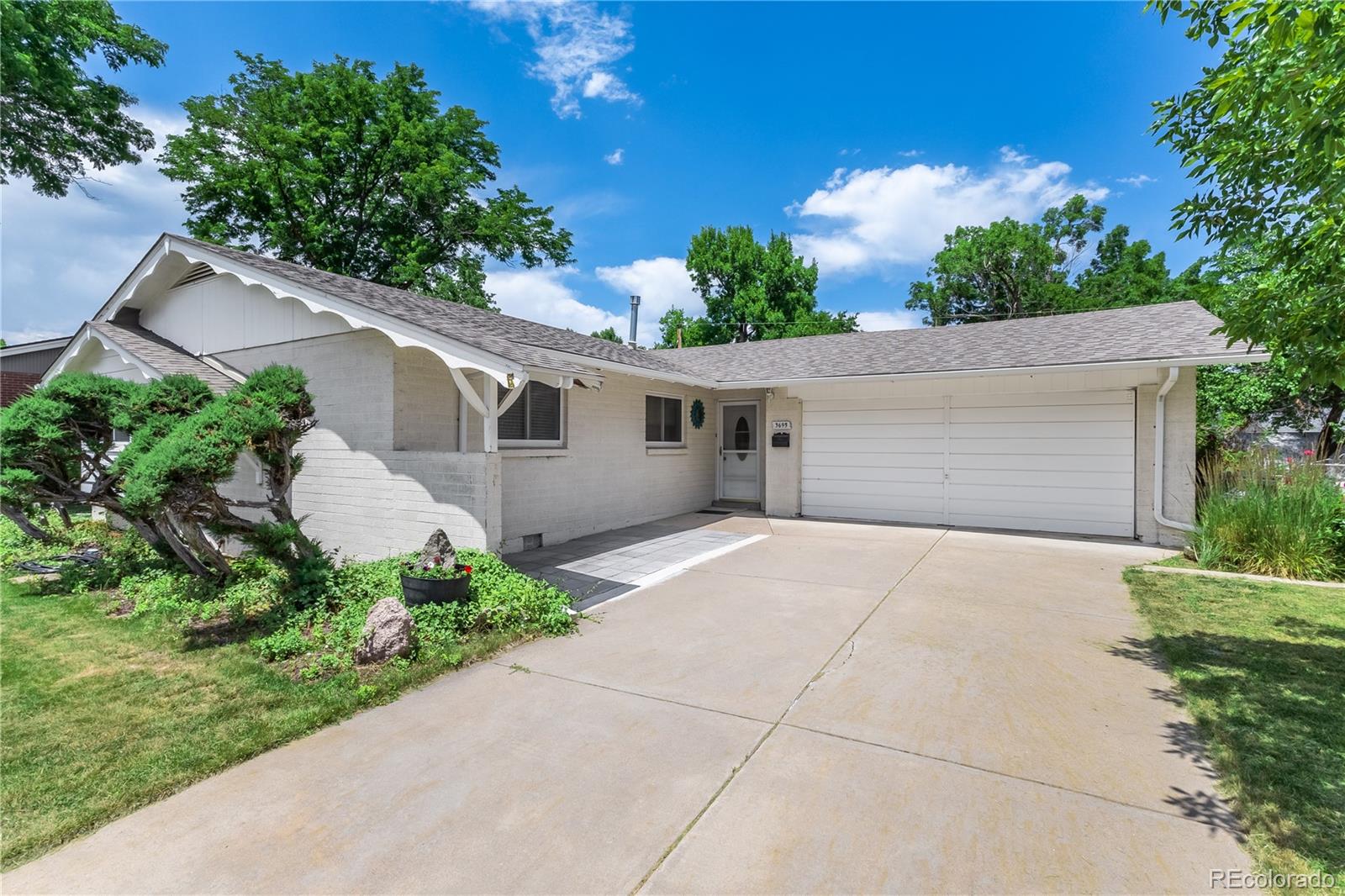 MLS Image #1 for 3695 w monmouth avenue,littleton, Colorado