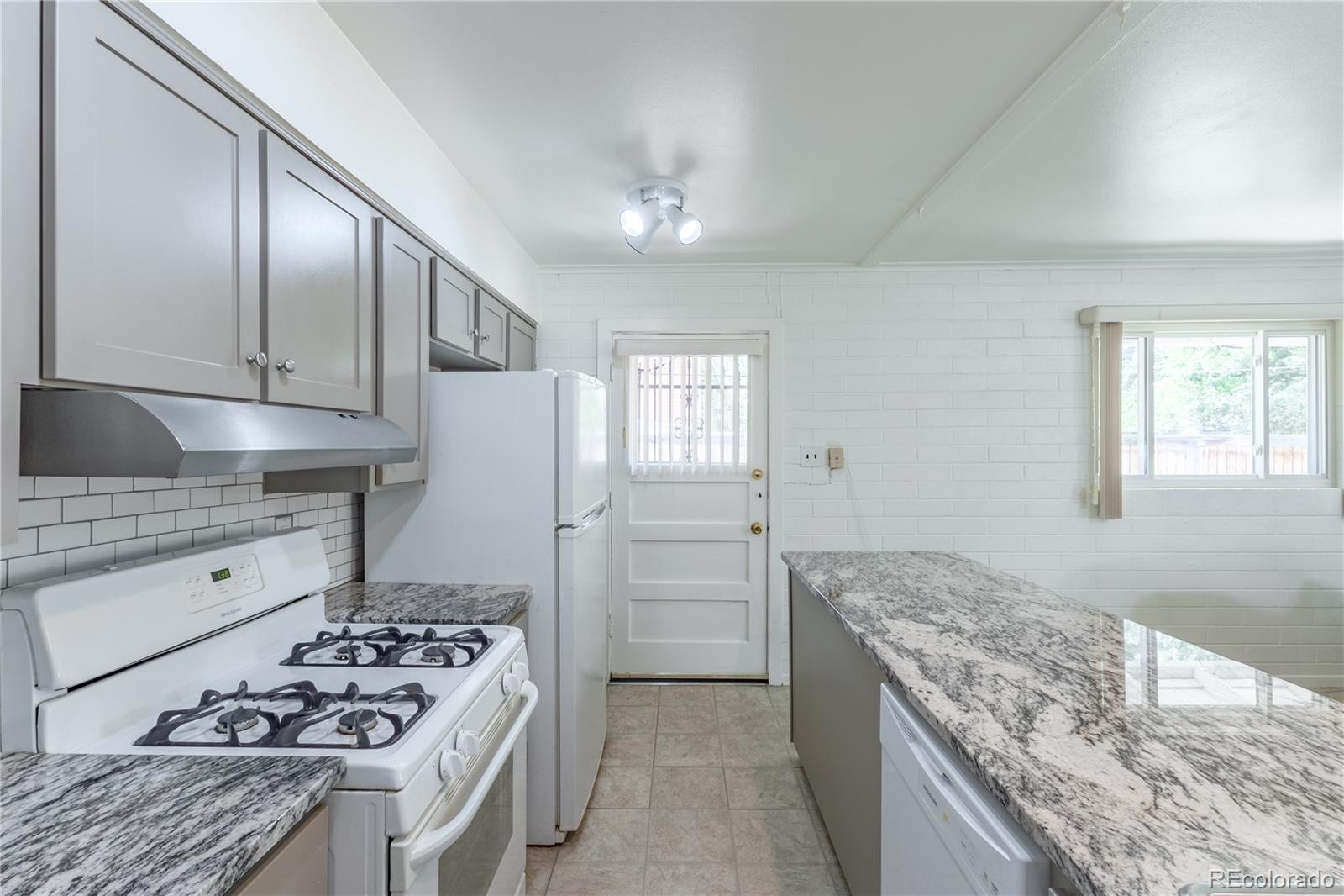 MLS Image #12 for 3695 w monmouth avenue,littleton, Colorado