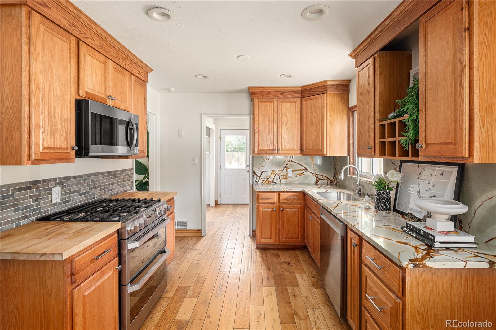 MLS Image #14 for 2680 s garfield circle,denver, Colorado