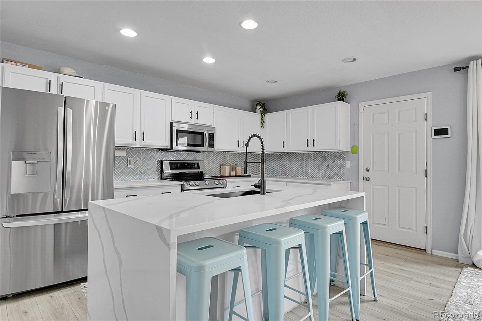 MLS Image #13 for 5813  ceylon street,denver, Colorado
