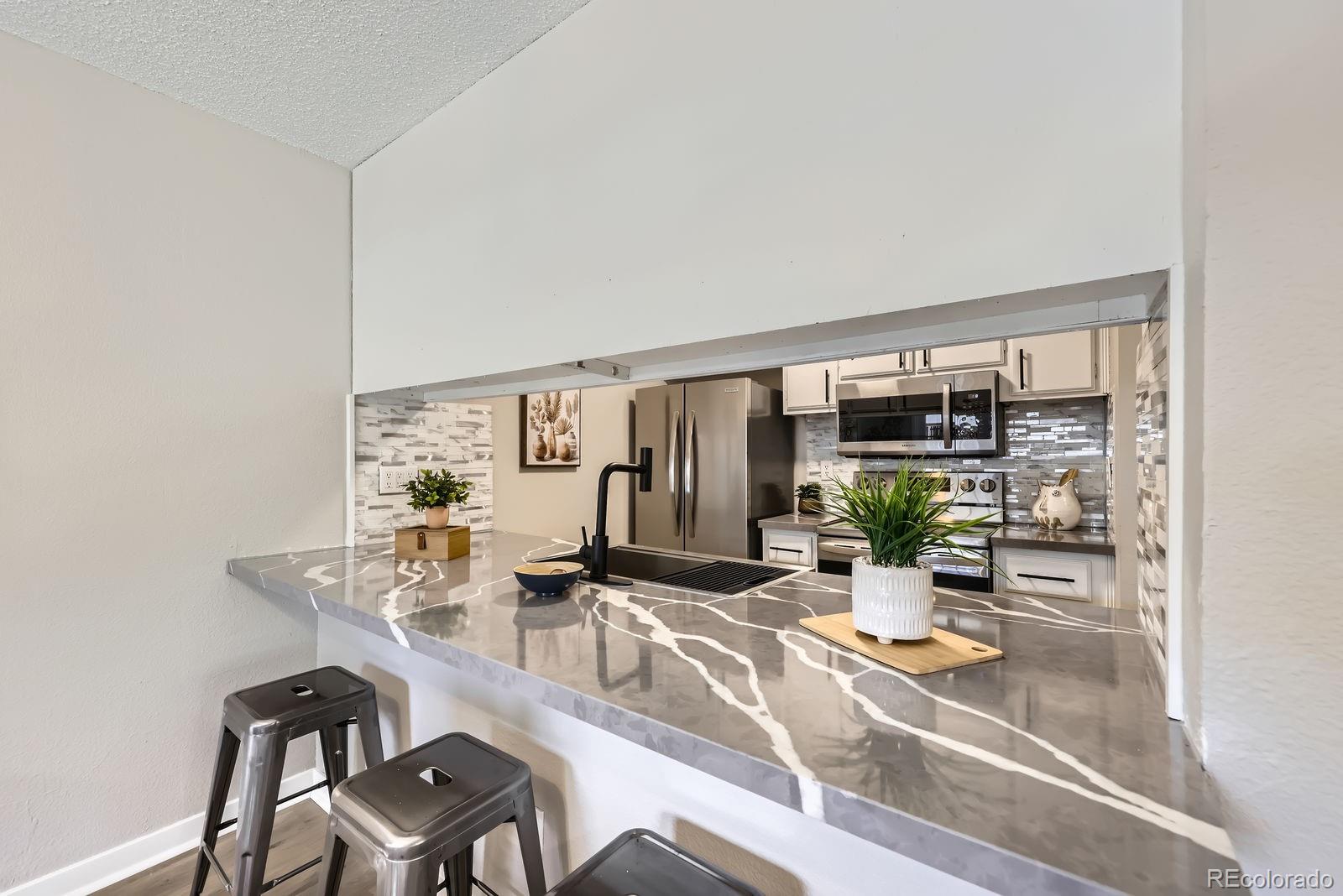 MLS Image #5 for 3750 s fairplay way,aurora, Colorado