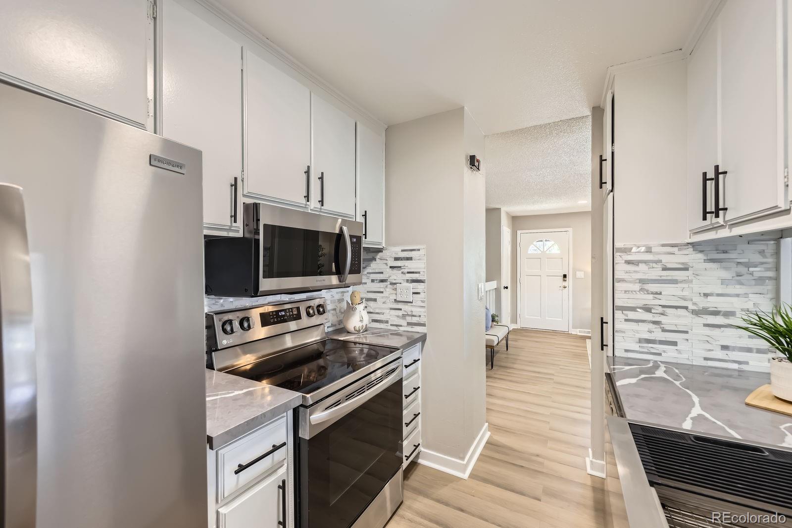 MLS Image #8 for 3750 s fairplay way,aurora, Colorado
