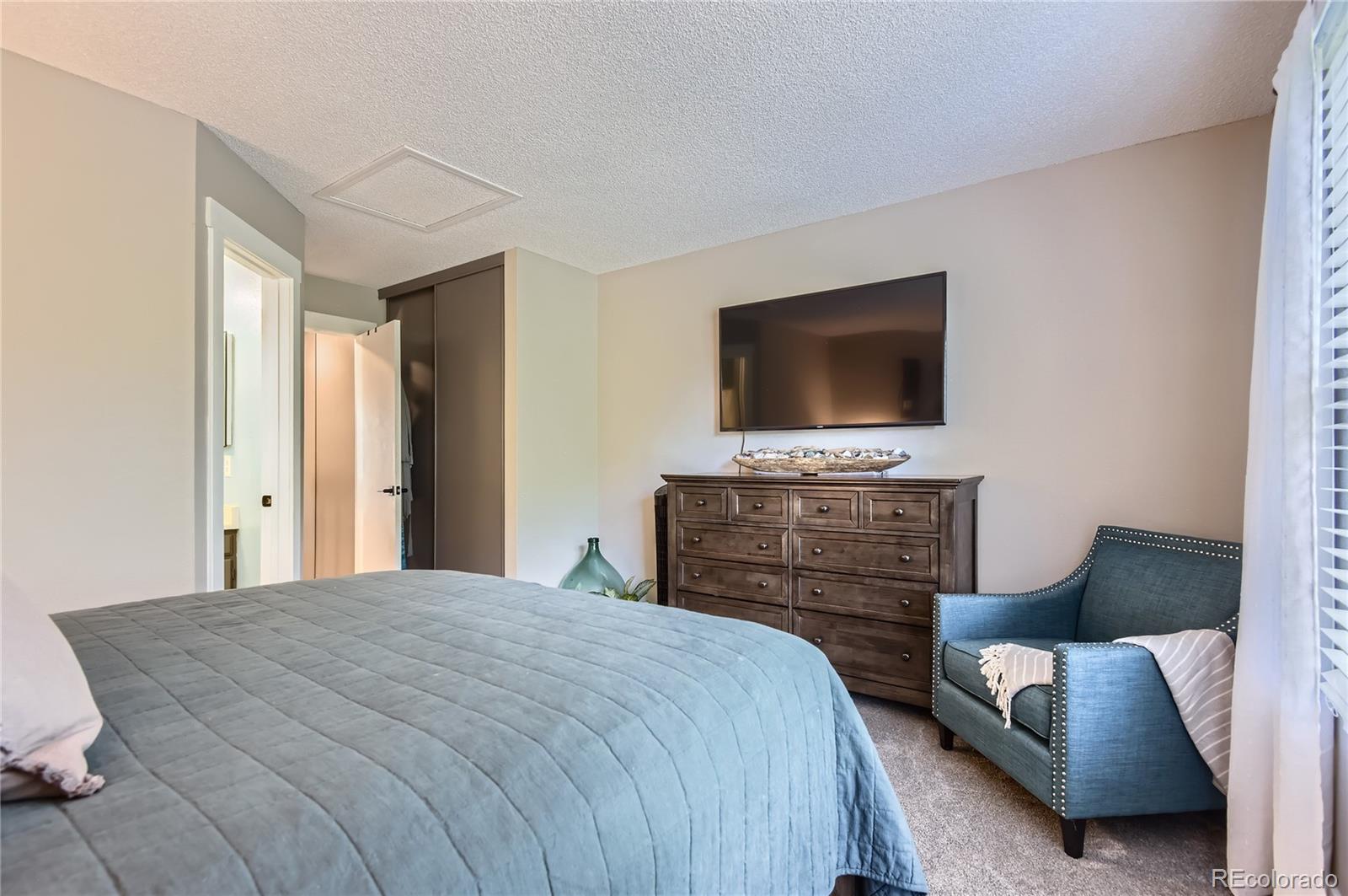 MLS Image #14 for 8252 s fillmore circle,centennial, Colorado