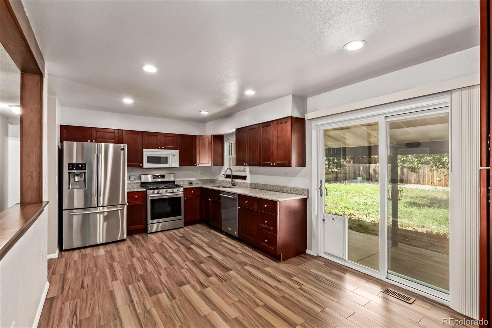MLS Image #11 for 3735 s lewiston street,aurora, Colorado