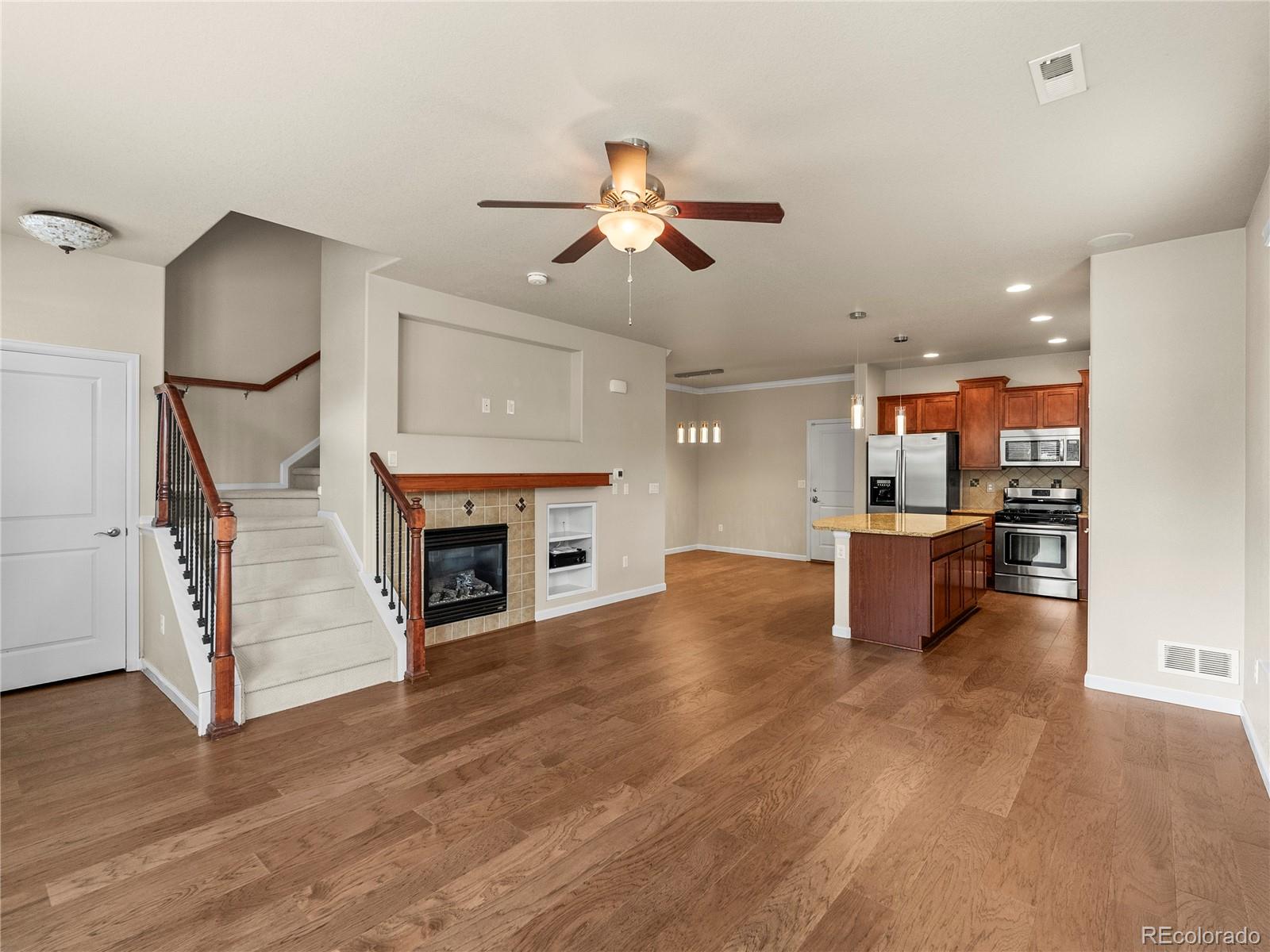 MLS Image #6 for 8983 e nichols place,centennial, Colorado