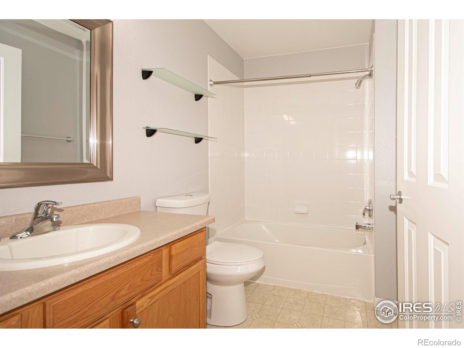 MLS Image #9 for 805  summer hawk drive,longmont, Colorado