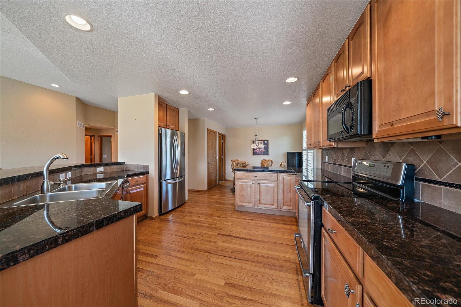 MLS Image #10 for 22023 e heritage parkway,aurora, Colorado
