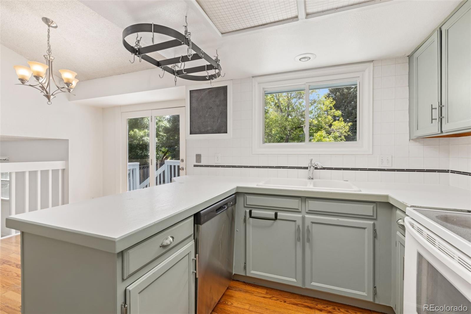 MLS Image #6 for 9917  garland drive,broomfield, Colorado