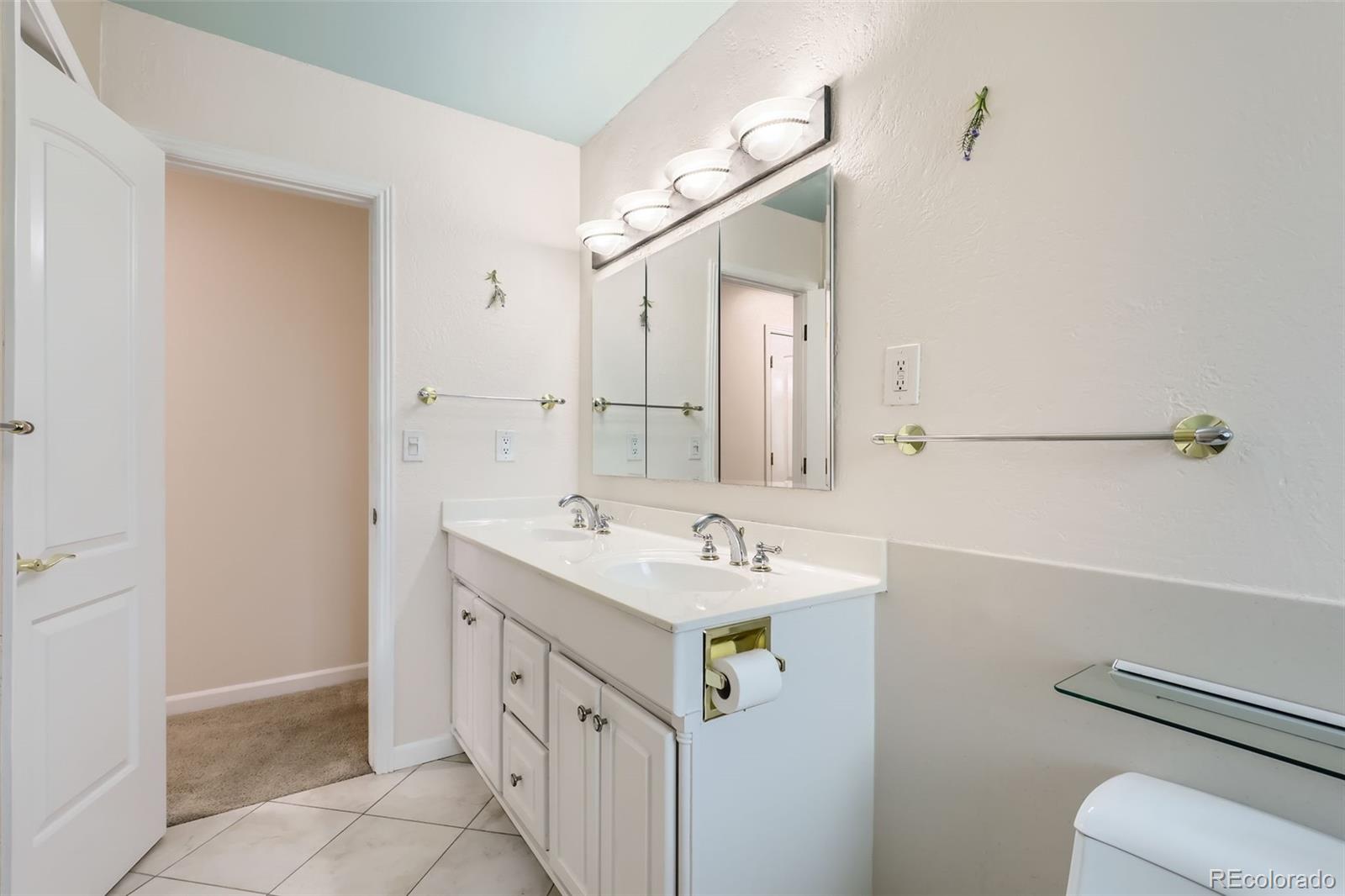 MLS Image #16 for 1729 s ouray court,aurora, Colorado