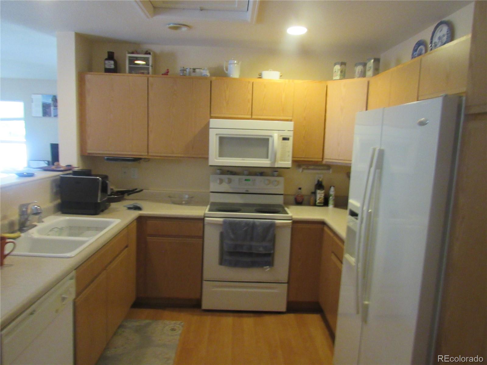 MLS Image #5 for 145 s syracuse street,denver, Colorado