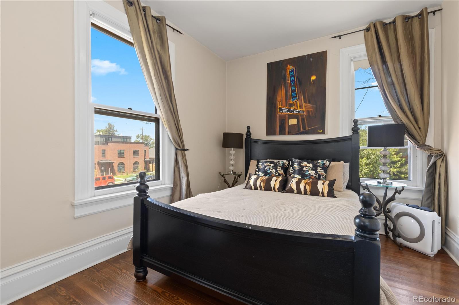 MLS Image #21 for 256  bannock street,denver, Colorado