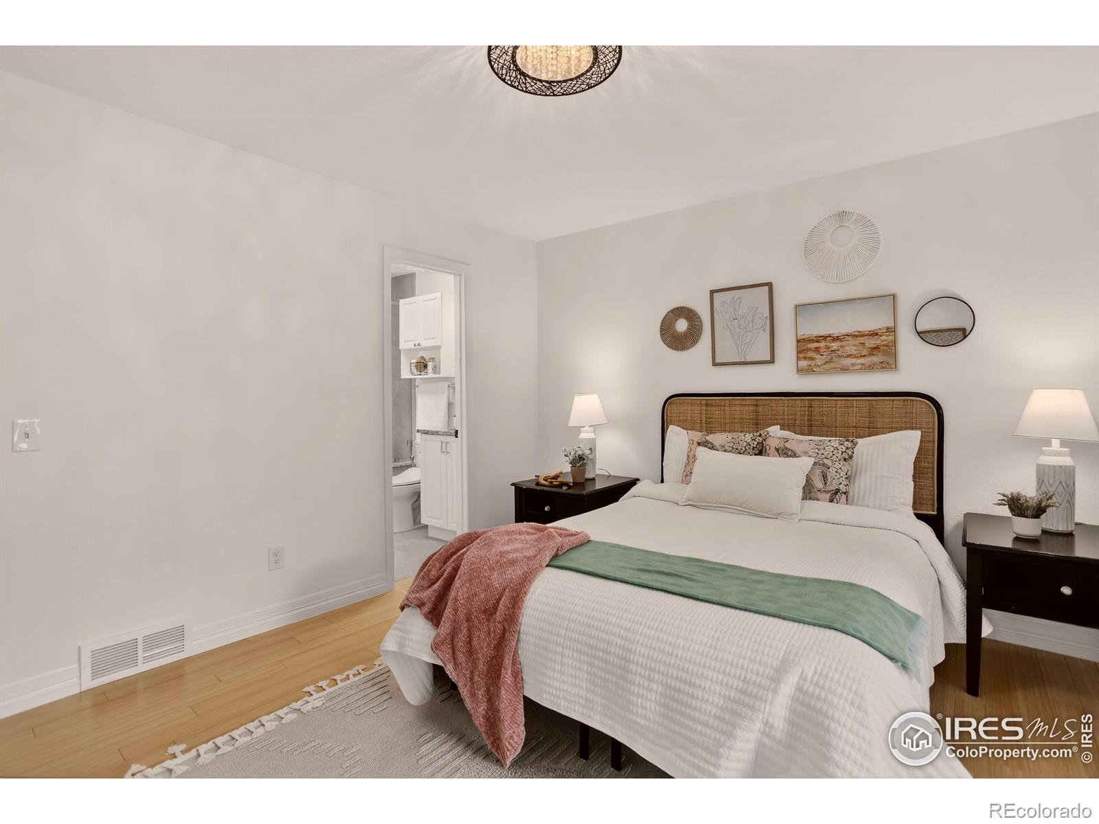 MLS Image #15 for 2942  shady hollow,boulder, Colorado