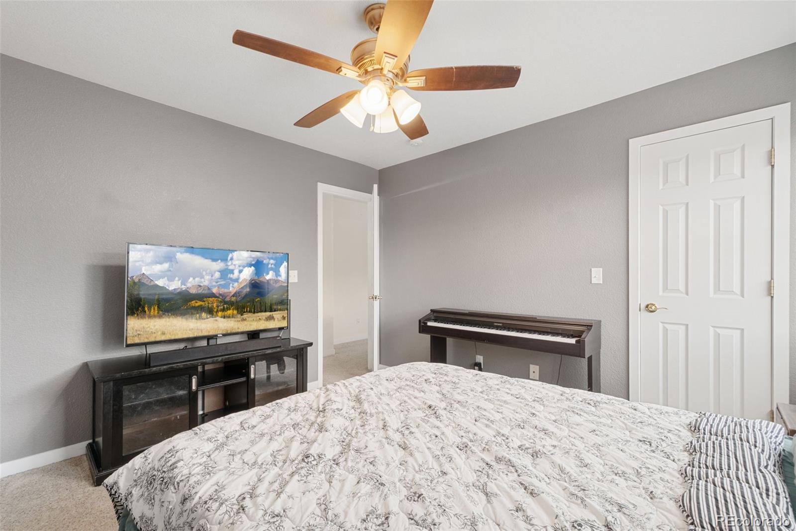 MLS Image #10 for 4945  prebles place,broomfield, Colorado
