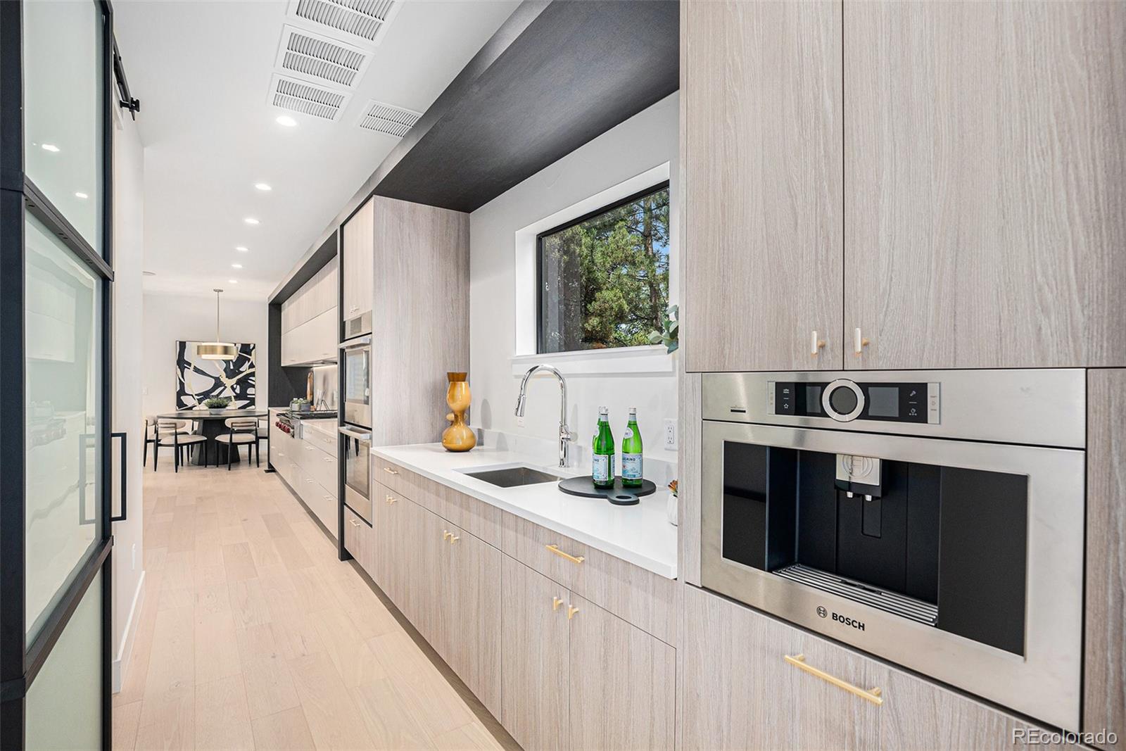 MLS Image #14 for 127 s humboldt street,denver, Colorado