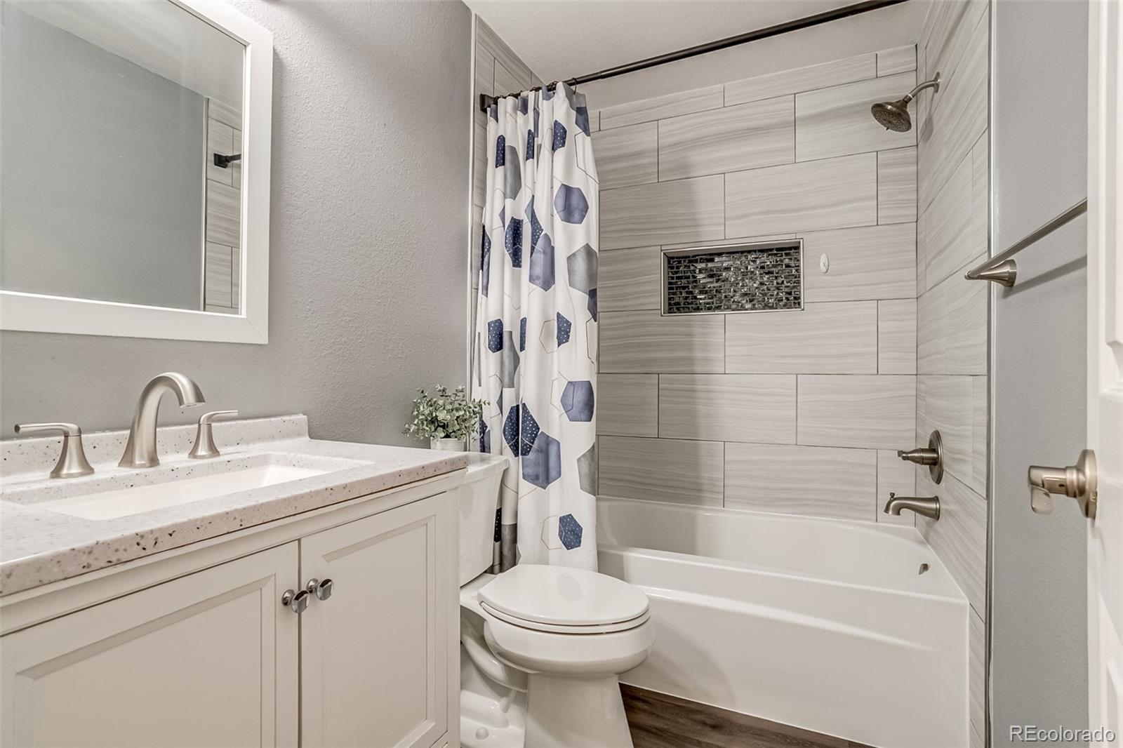 MLS Image #13 for 2980 s parker court,aurora, Colorado