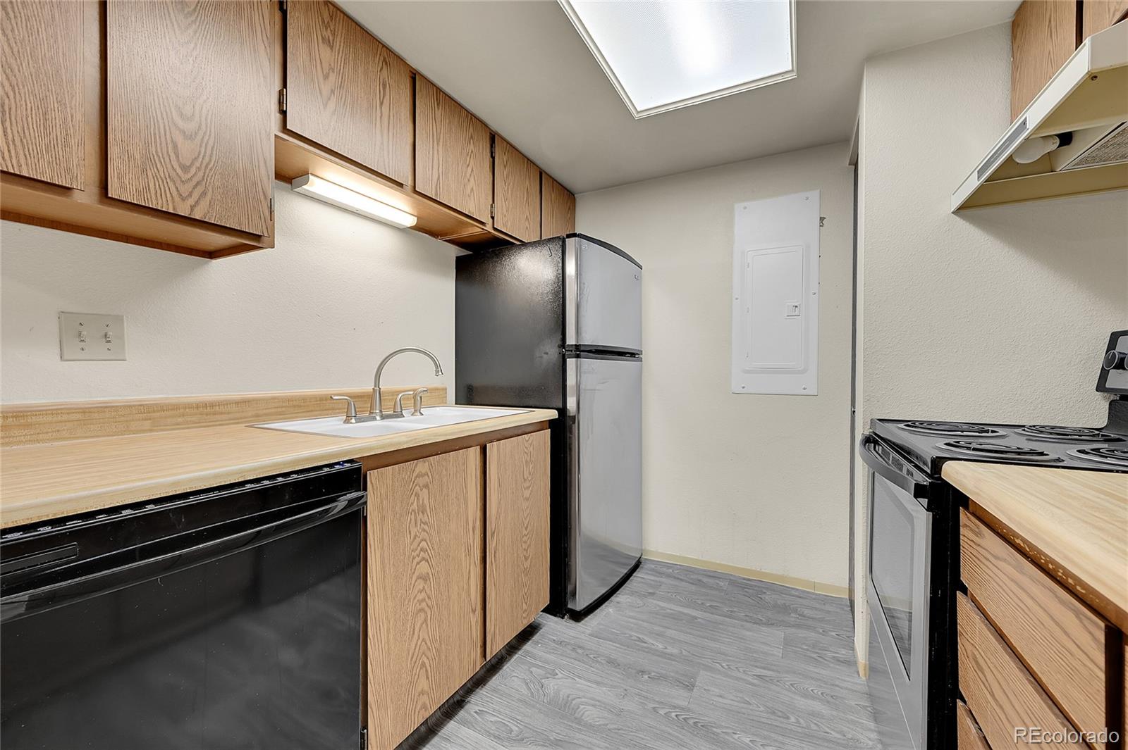 MLS Image #8 for 1830 s pitkin circle,aurora, Colorado