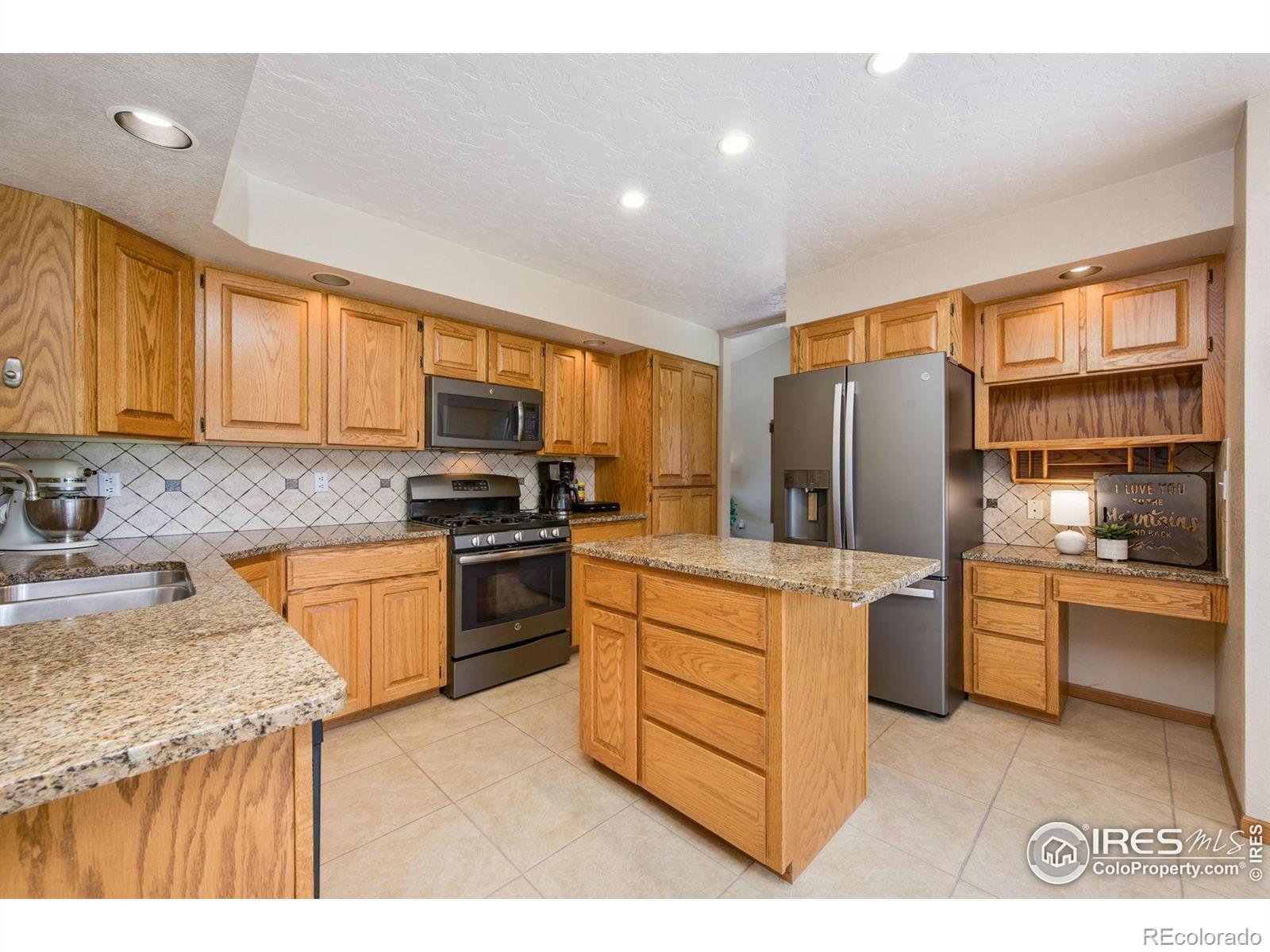 MLS Image #7 for 904  pine drive,windsor, Colorado