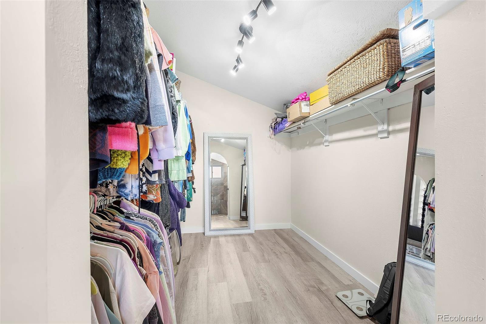 MLS Image #21 for 7591 s reed court,littleton, Colorado