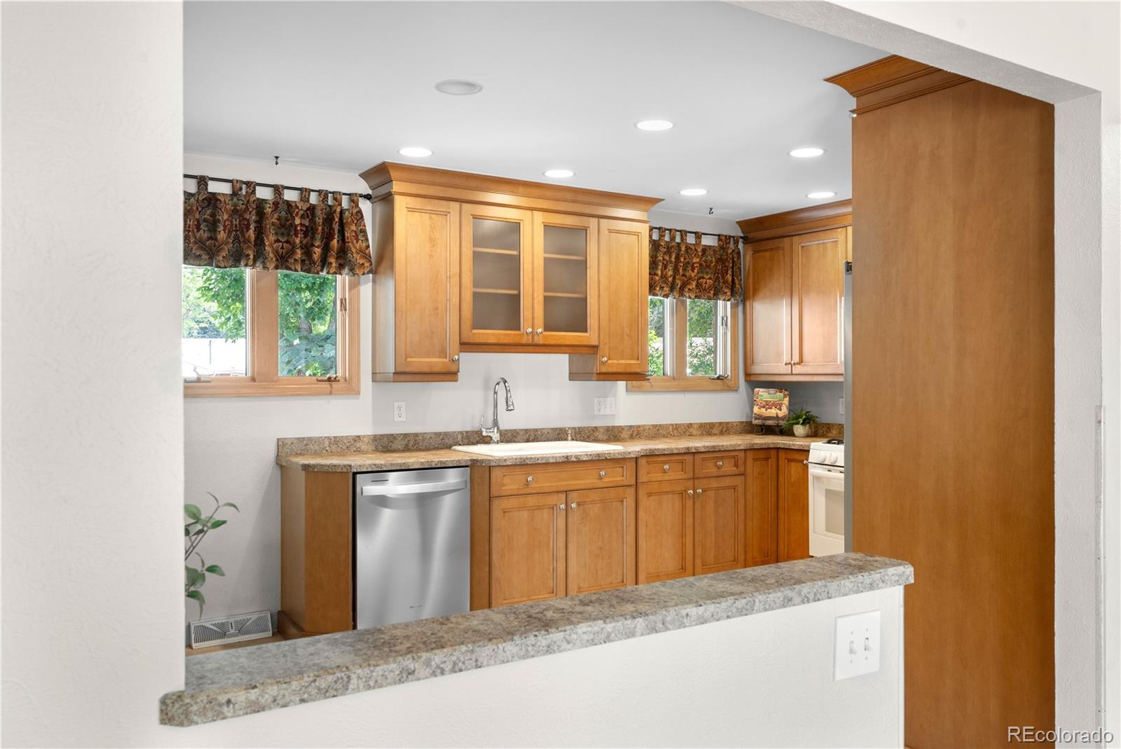 MLS Image #10 for 7742 w florida drive,lakewood, Colorado