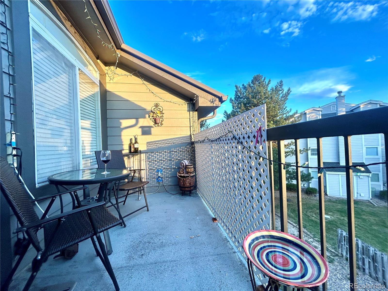 MLS Image #16 for 2575 s syracuse way,denver, Colorado