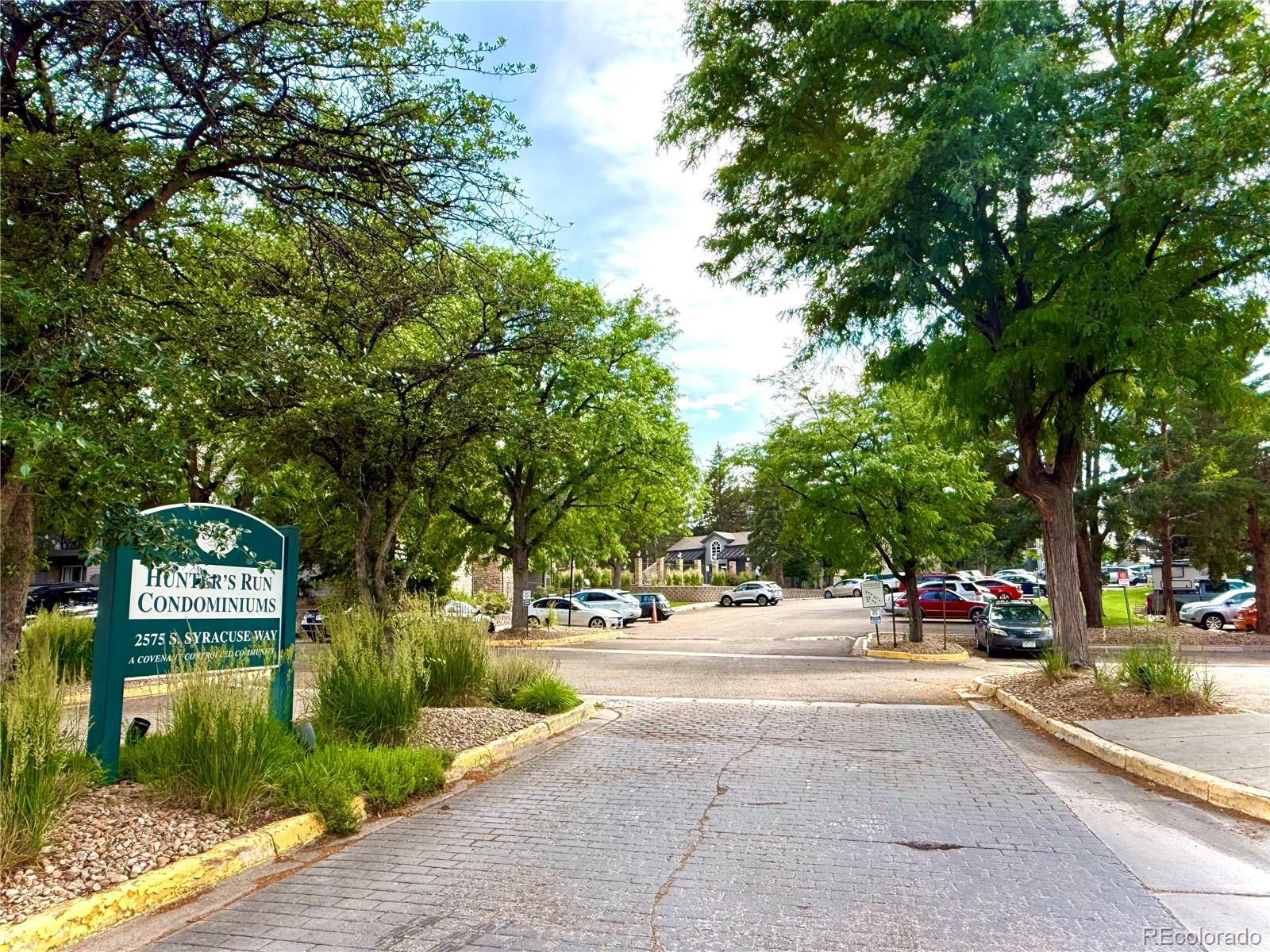 MLS Image #20 for 2575 s syracuse way,denver, Colorado