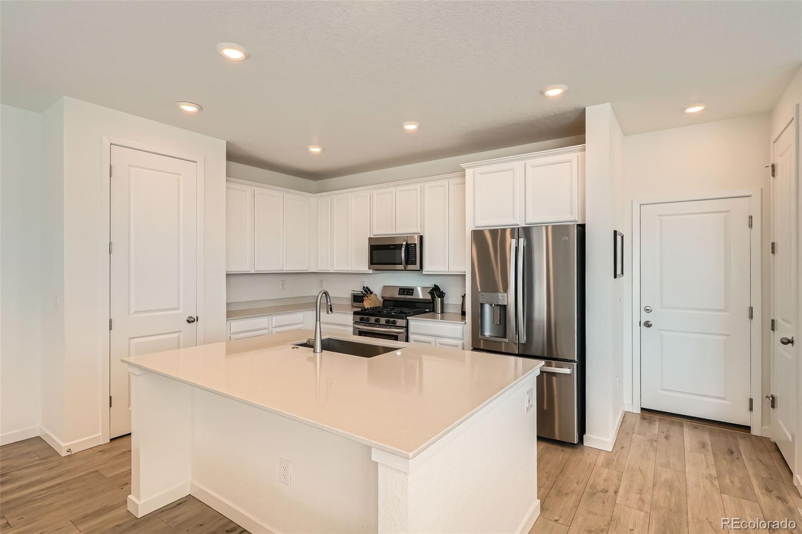 MLS Image #8 for 17570 e 95th avenue,commerce city, Colorado
