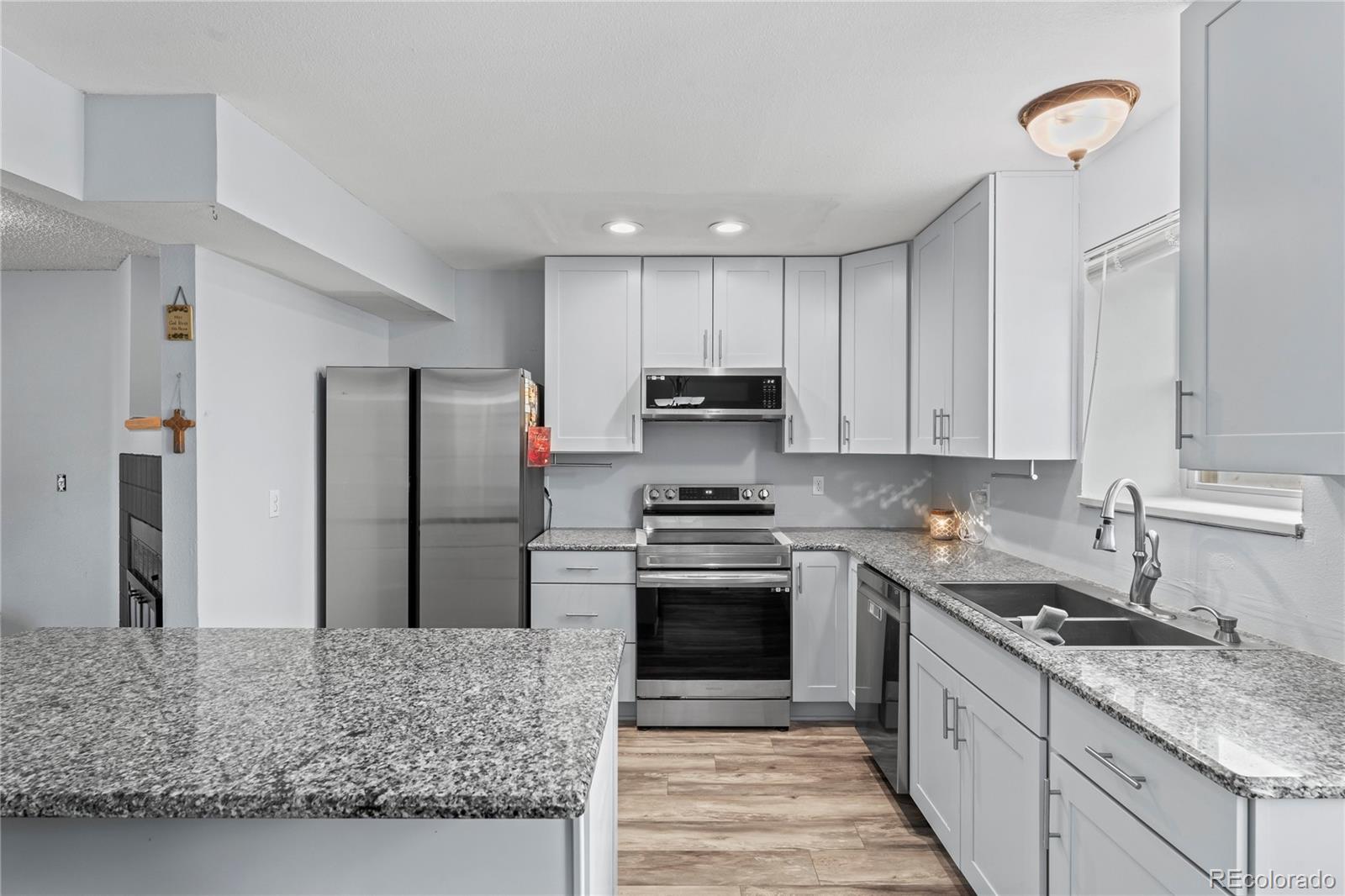 MLS Image #10 for 3912  berkley court,colorado springs, Colorado