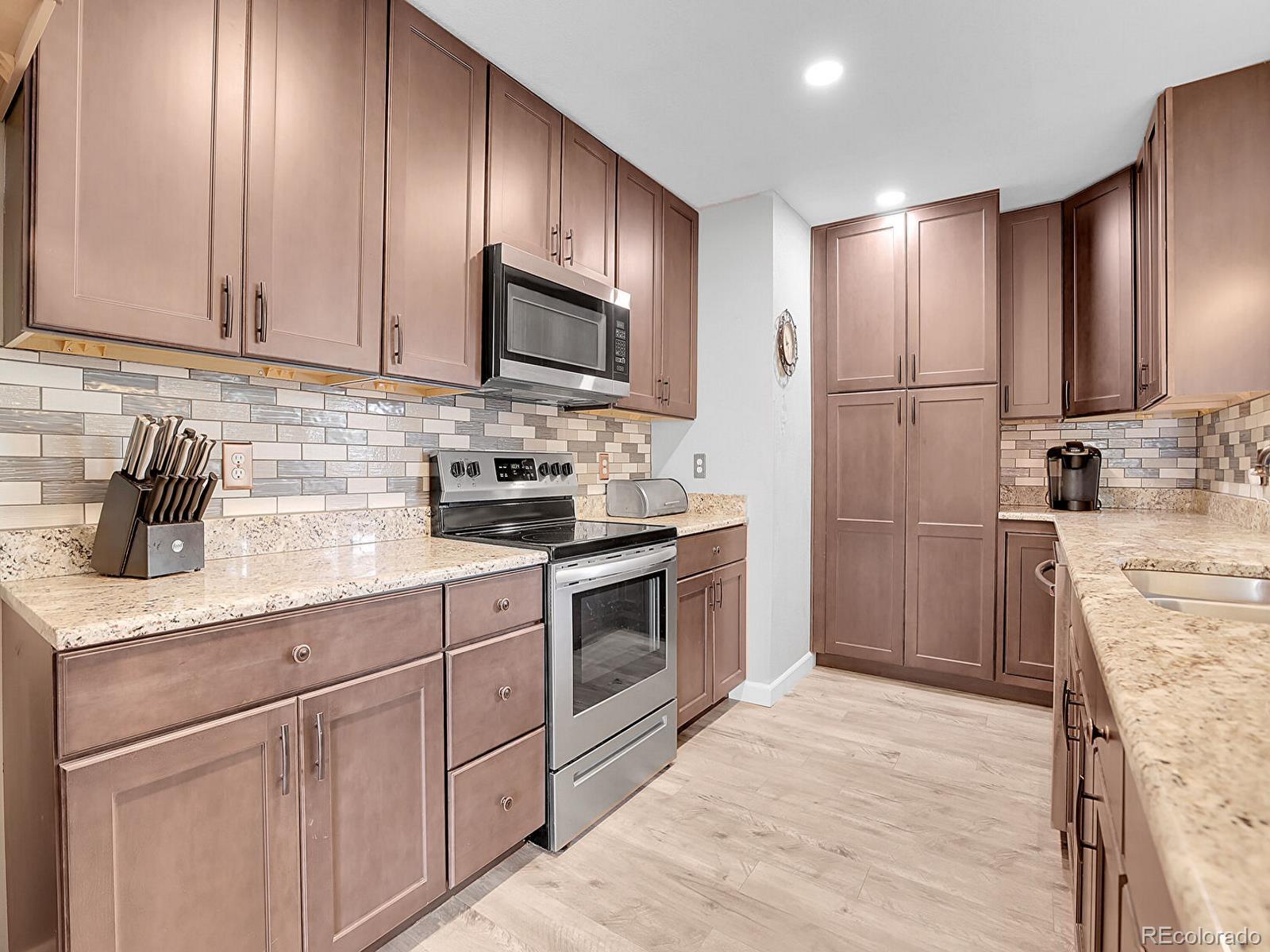 MLS Image #8 for 9423  brentwood street,broomfield, Colorado