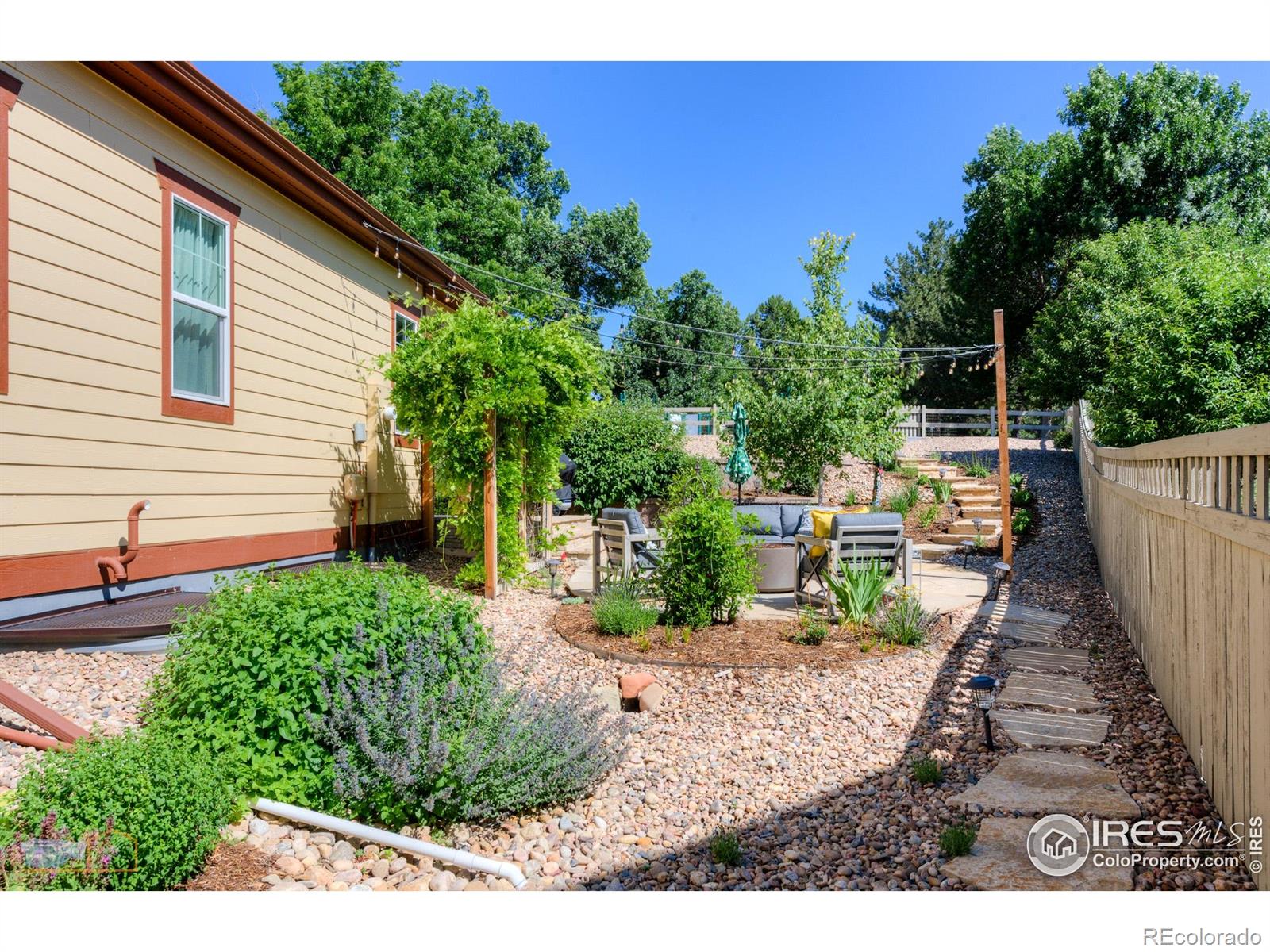 MLS Image #15 for 2005  aster lane,lafayette, Colorado