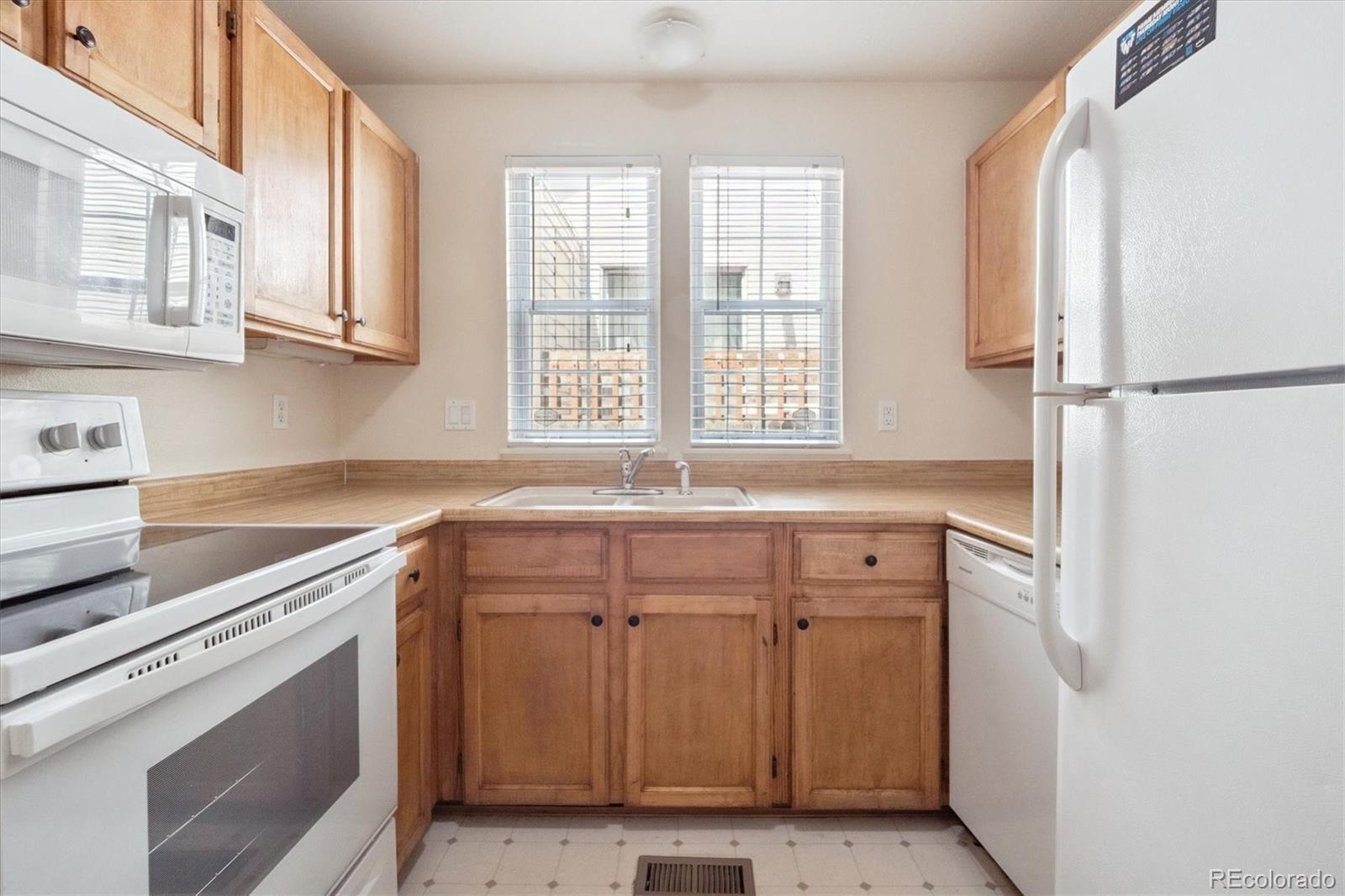 MLS Image #8 for 4656 s dillon court,aurora, Colorado