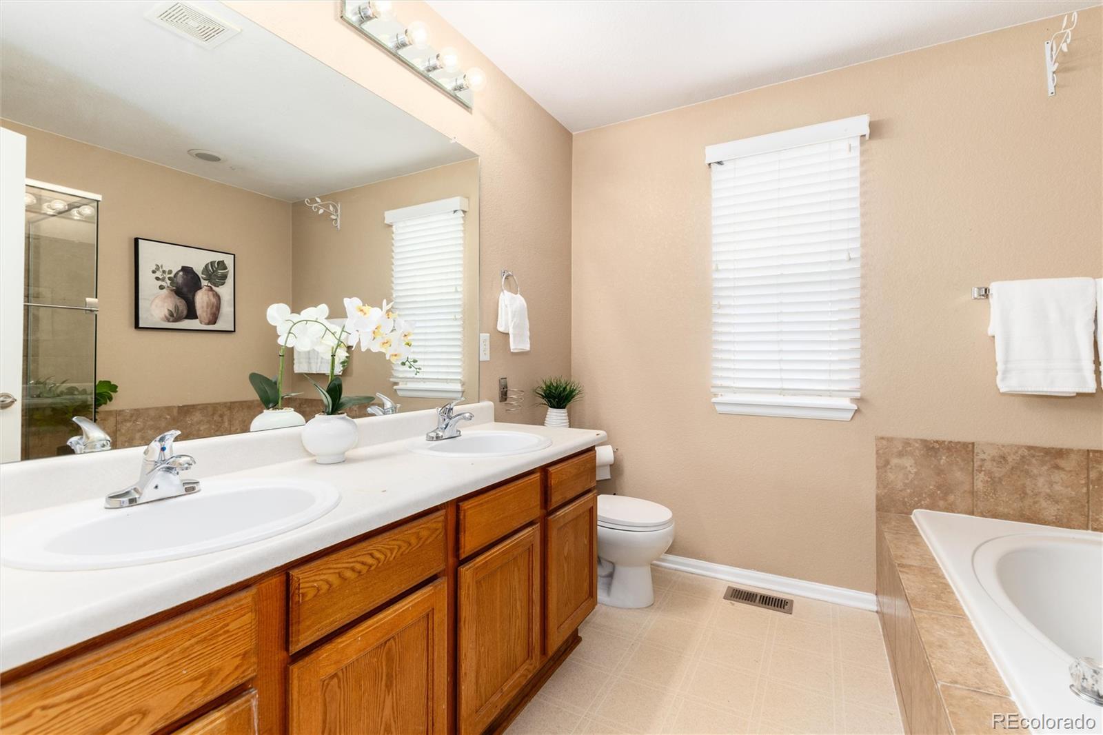 MLS Image #29 for 7454 s lewiston street,aurora, Colorado