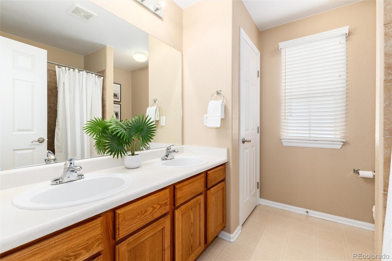 MLS Image #35 for 7454 s lewiston street,aurora, Colorado