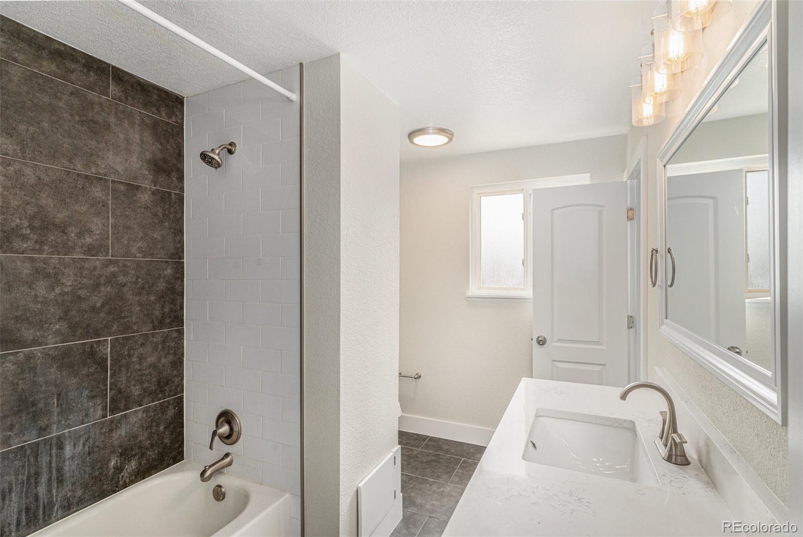 MLS Image #9 for 15908 e flora place,aurora, Colorado