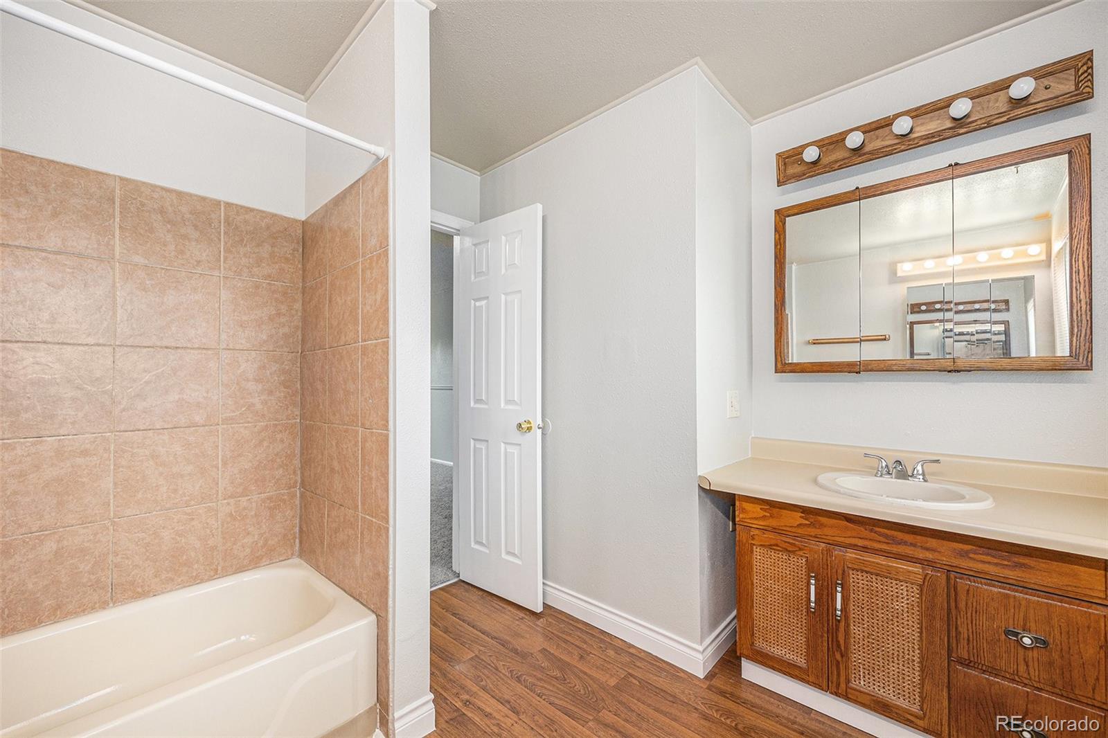 MLS Image #17 for 16835 e harvard place,aurora, Colorado