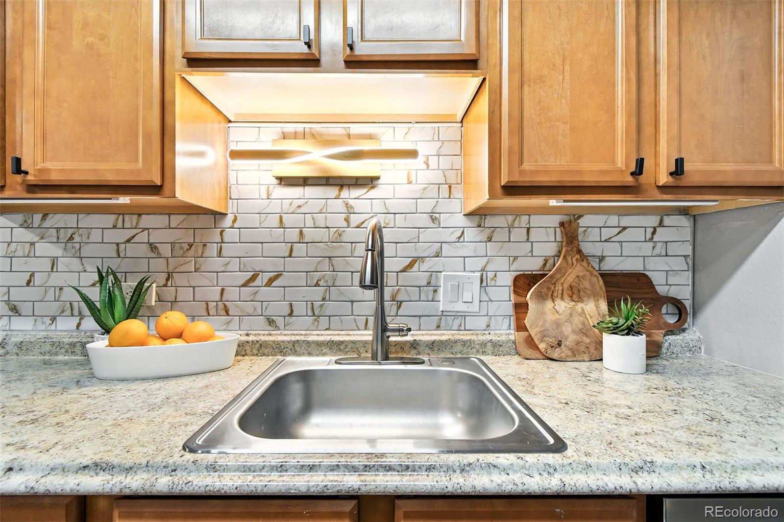 MLS Image #10 for 2375 s linden court,denver, Colorado